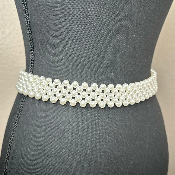 Women's Elastic Golden Pearl Bow Belt - Picture 6 of 7